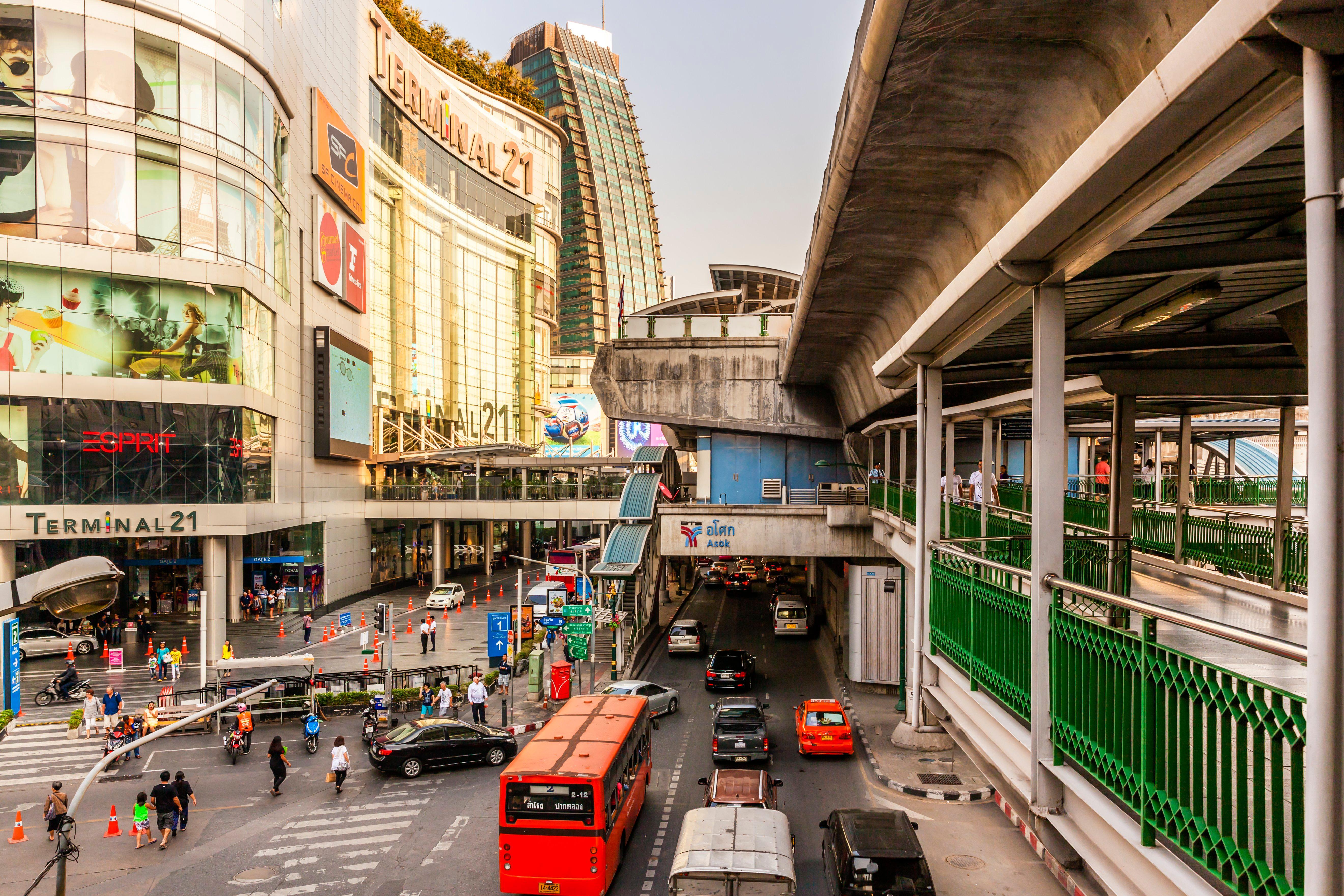 Holiday Inn Express Bangkok Sukhumvit 11, An Ihg Hotel Exterior photo