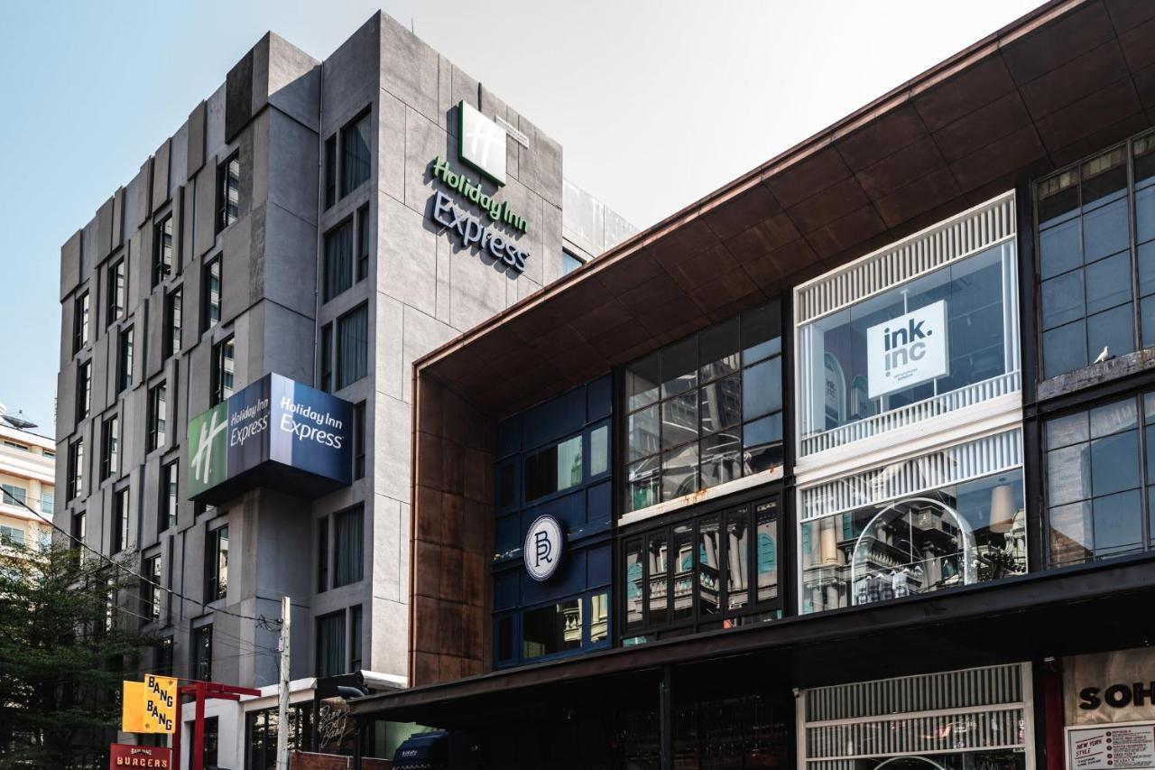 Holiday Inn Express Bangkok Sukhumvit 11, An Ihg Hotel Exterior photo