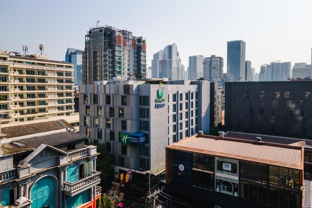 Holiday Inn Express Bangkok Sukhumvit 11, An Ihg Hotel Exterior photo